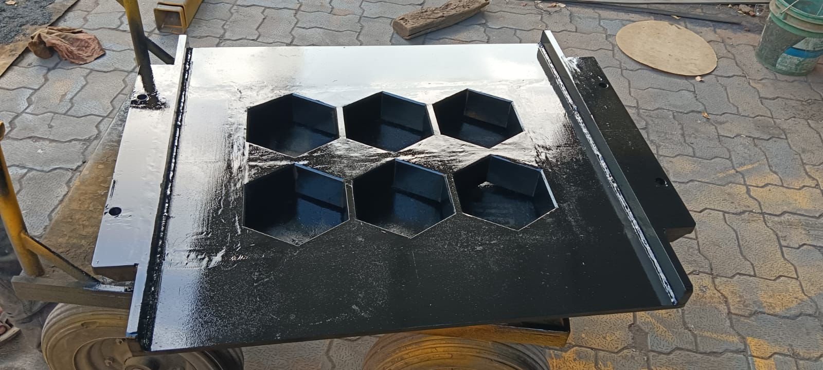 BLOCKSTAR 6 CVT HEXAGON MOULD 80 MM
